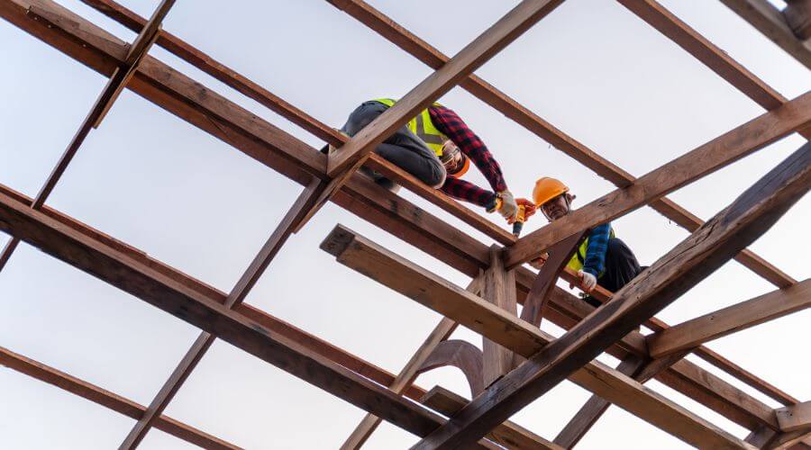 Professional gutter cleaning services in Kingwood, WV